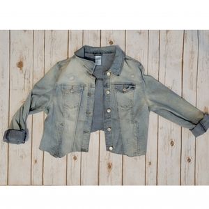 Time and Tru Large Distressed Demin Jacket 527
